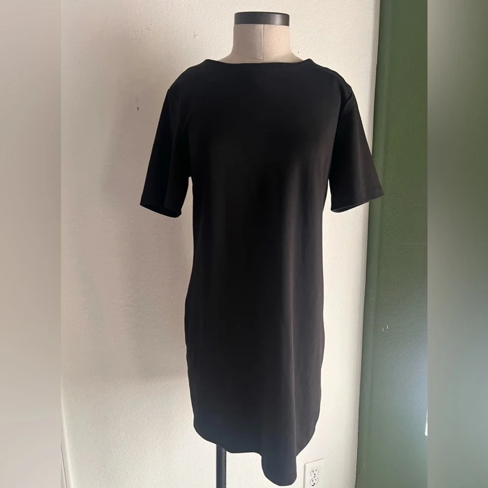 Women’s basic business casual Old Navy Mini Dress all black